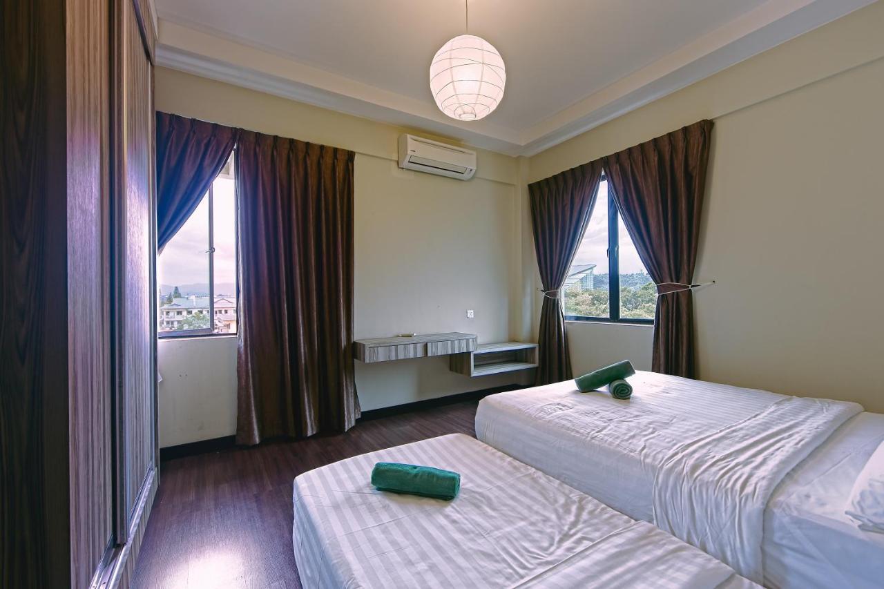 Aa Residen Luxury Condo Homestay 18Mins Walk Tanjung Aru Beach & Golf Course, Not Beach Side Resort Кота Кинабалу Екстериор снимка