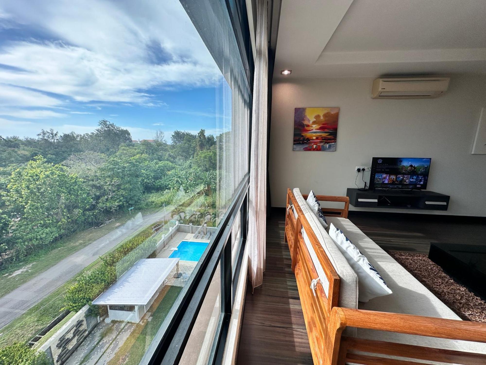 Aa Residen Luxury Condo Homestay 18Mins Walk Tanjung Aru Beach & Golf Course, Not Beach Side Resort Кота Кинабалу Екстериор снимка